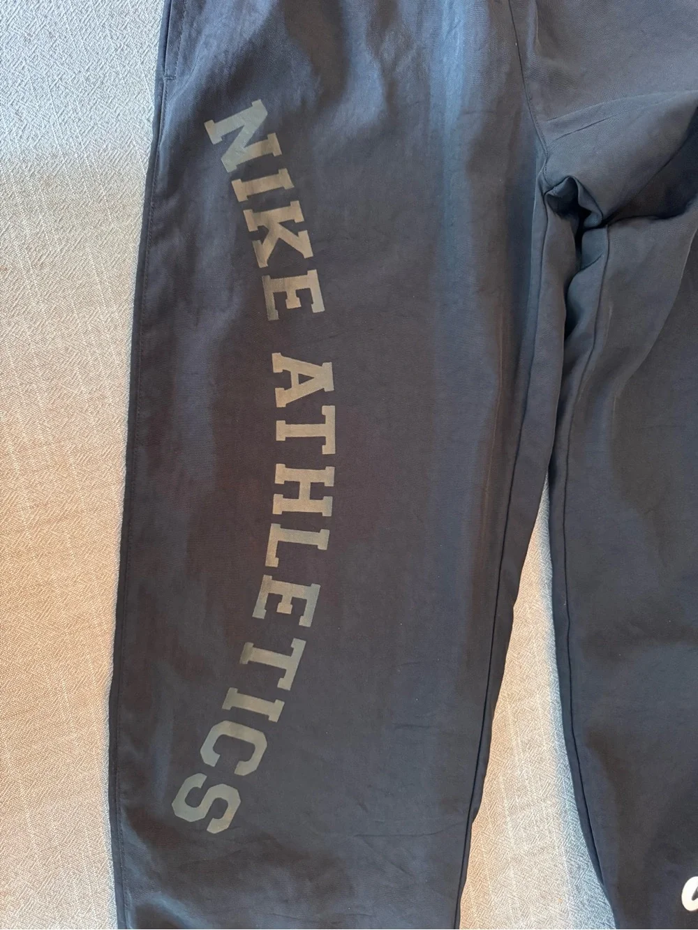 Nike Repel Youth Athletic Loose Fit Woven Training Pants Black Size Medium